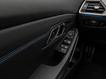 BMW 330e M Sport Laser 360 HUD DAB Stop&Go Komfort