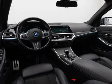 BMW 330e M Sport Laser 360 HUD DAB Stop&Go Komfort
