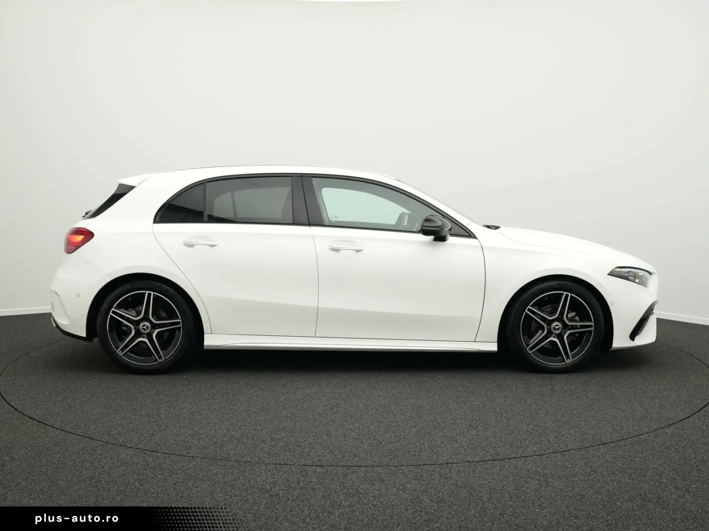 MERCEDES-BENZ A 200 AMG-Line Multi Kamera Night Ambi