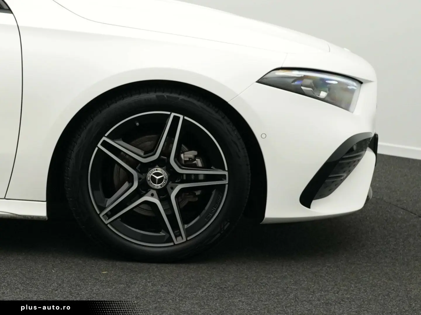 MERCEDES-BENZ A 200 AMG-Line Multi Kamera Night Ambi