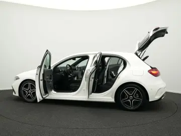 MERCEDES-BENZ A 200 AMG-Line Multi Kamera Night Ambi