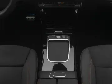 MERCEDES-BENZ A 200 AMG-Line Multi Kamera Night Ambi