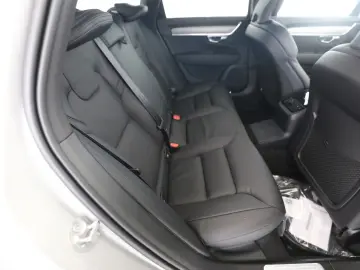 VOLVO V90 T6 Plus Dark Recharge Plug-In Hybrid AWD