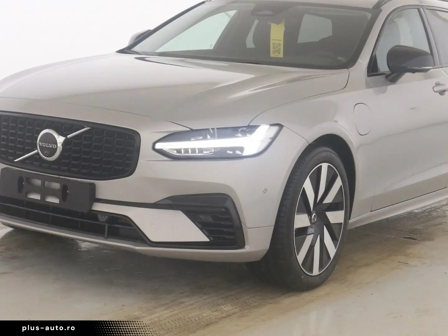 VOLVO V90 T6 Plus Dark Recharge Plug-In Hybrid AWD