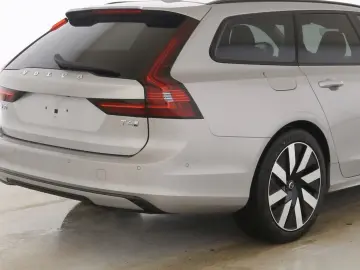 VOLVO V90 T6 Plus Dark Recharge Plug-In Hybrid AWD