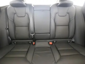 VOLVO V90 T6 Plus Dark Recharge Plug-In Hybrid AWD