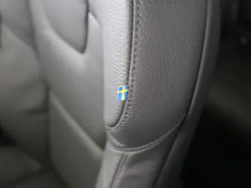 VOLVO V90 T6 Plus Dark Recharge Plug-In Hybrid AWD