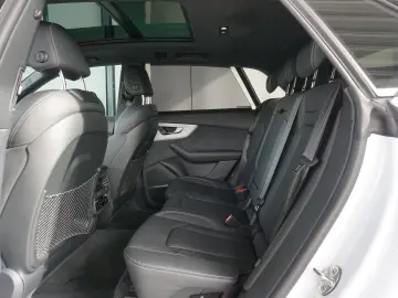 AUDI Audi Q8 SUV 50 TDI quattro 210(286) kW(P S line