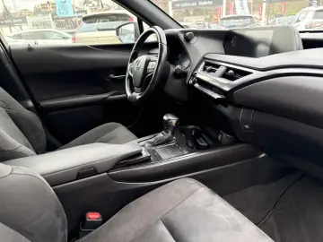 LEXUS UX 2.0 250h Business Auto