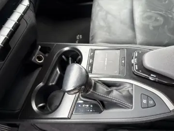 LEXUS UX 2.0 250h Business Auto