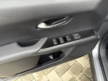 LEXUS UX 2.0 250h Business Auto