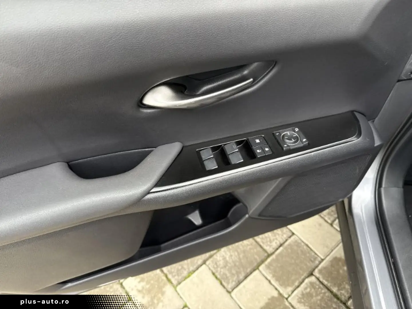 LEXUS UX 2.0 250h Business Auto