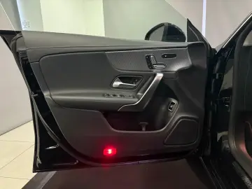 MERCEDES-BENZ CLA 250 e Urban