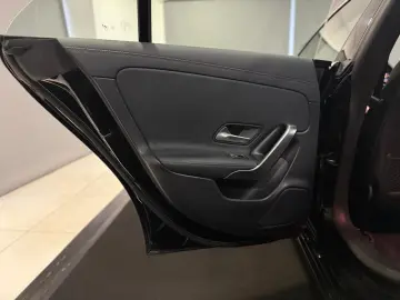 MERCEDES-BENZ CLA 250 e Urban
