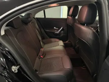 MERCEDES-BENZ CLA 250 e Urban