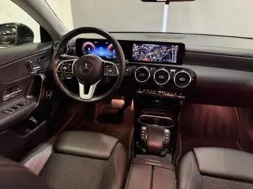 MERCEDES-BENZ CLA 250 e Urban