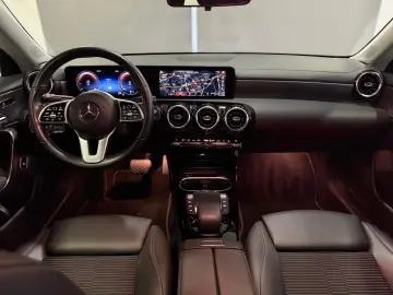 MERCEDES-BENZ CLA 250 e Urban