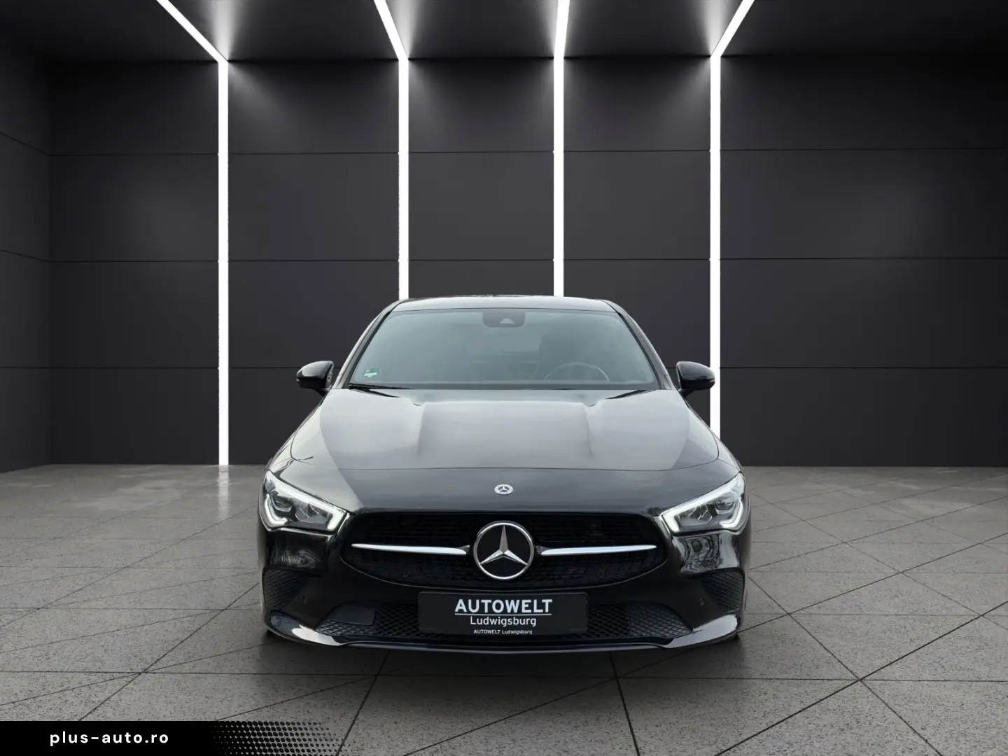 MERCEDES-BENZ CLA 180 Progressive