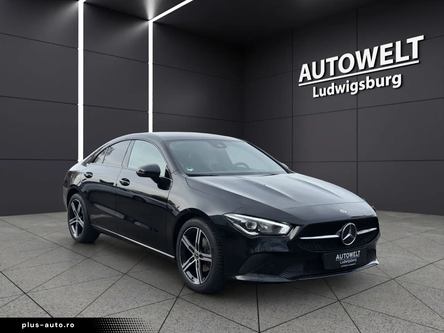 MERCEDES-BENZ CLA 180 Progressive