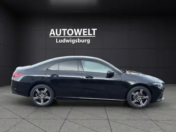 MERCEDES-BENZ CLA 180 Progressive