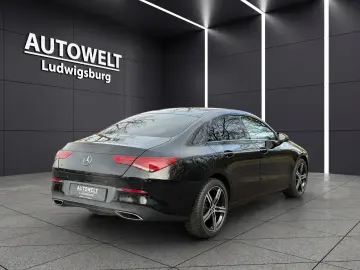 MERCEDES-BENZ CLA 180 Progressive