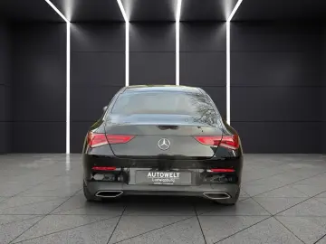 MERCEDES-BENZ CLA 180 Progressive