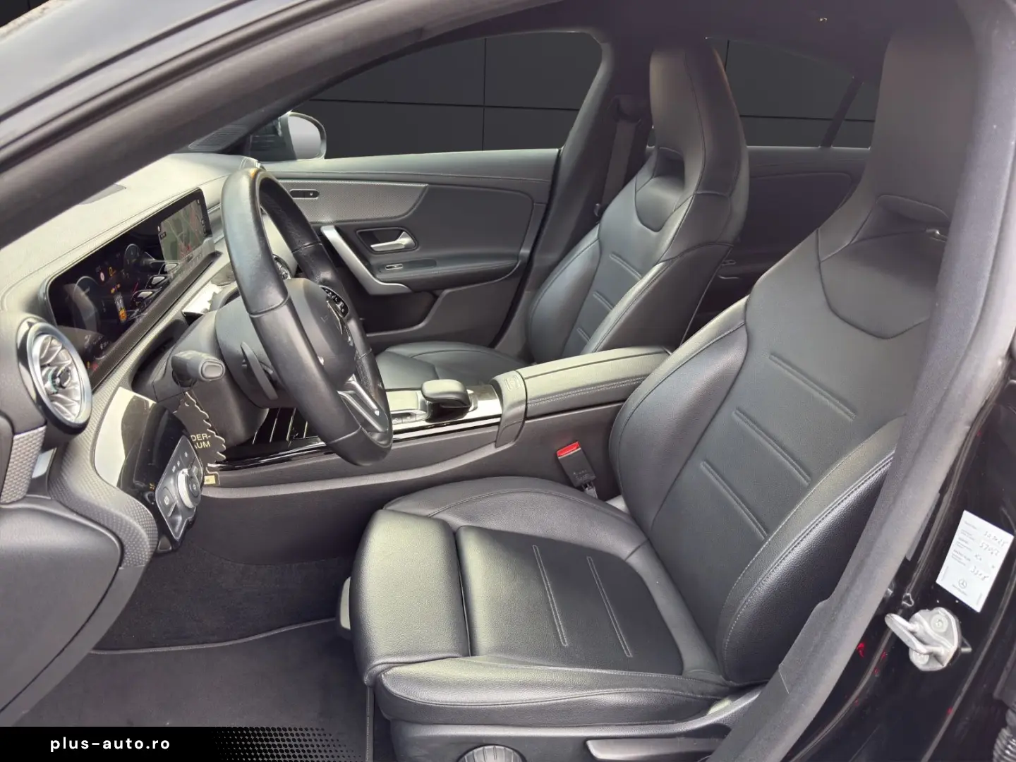 MERCEDES-BENZ CLA 180 Progressive