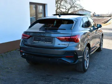 AUDI Q3 Sportback 45 TFSI e S-Line Matrix Pano el.-Si