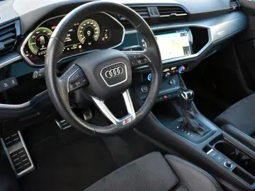 AUDI Q3 Sportback 45 TFSI e S-Line Matrix Pano el.-Si
