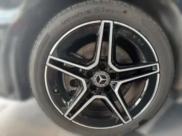 MERCEDES-BENZ CLA 250 e AMG