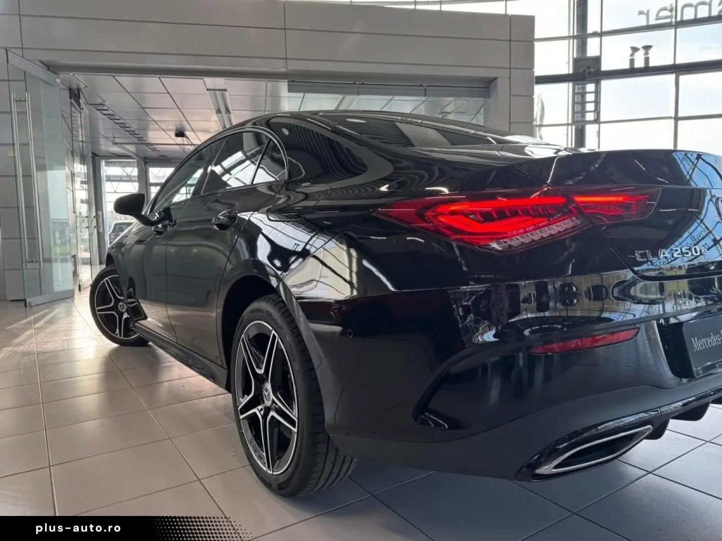 MERCEDES-BENZ CLA 250 e AMG