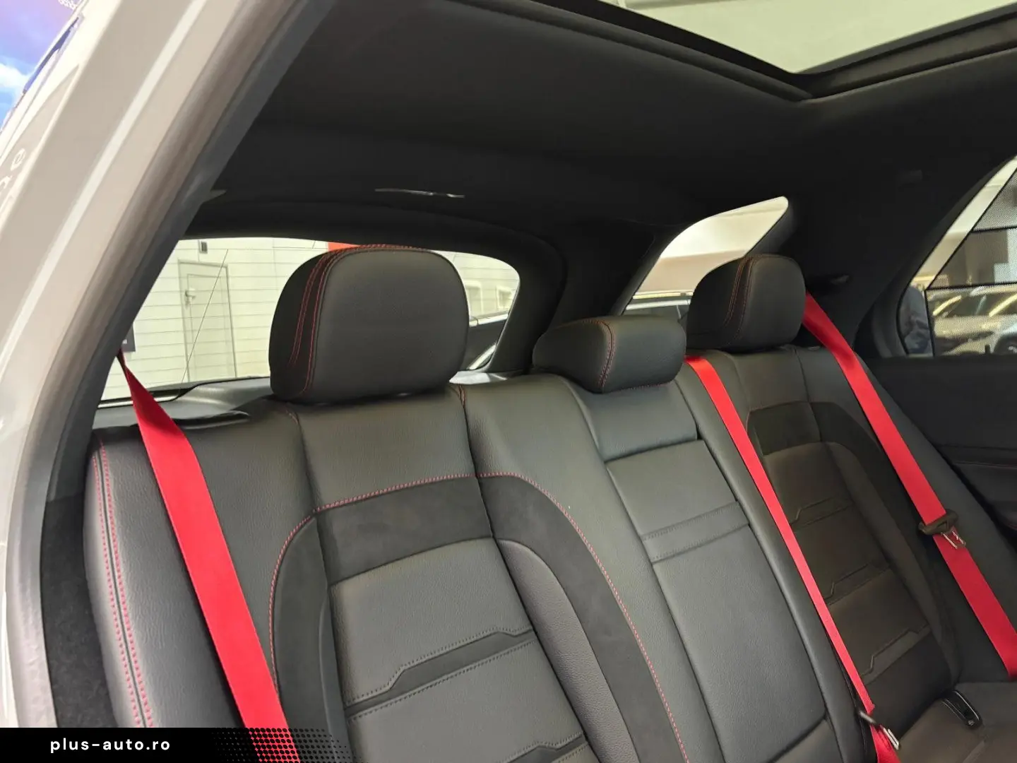 MERCEDES-BENZ GLE 53 4M  PERF. DISTR PANO HUD BURM MBEAM 360