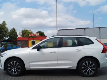 VOLVO XC60 Plus Dark AWD  Kamera LED Lane ACC H&K SHZ