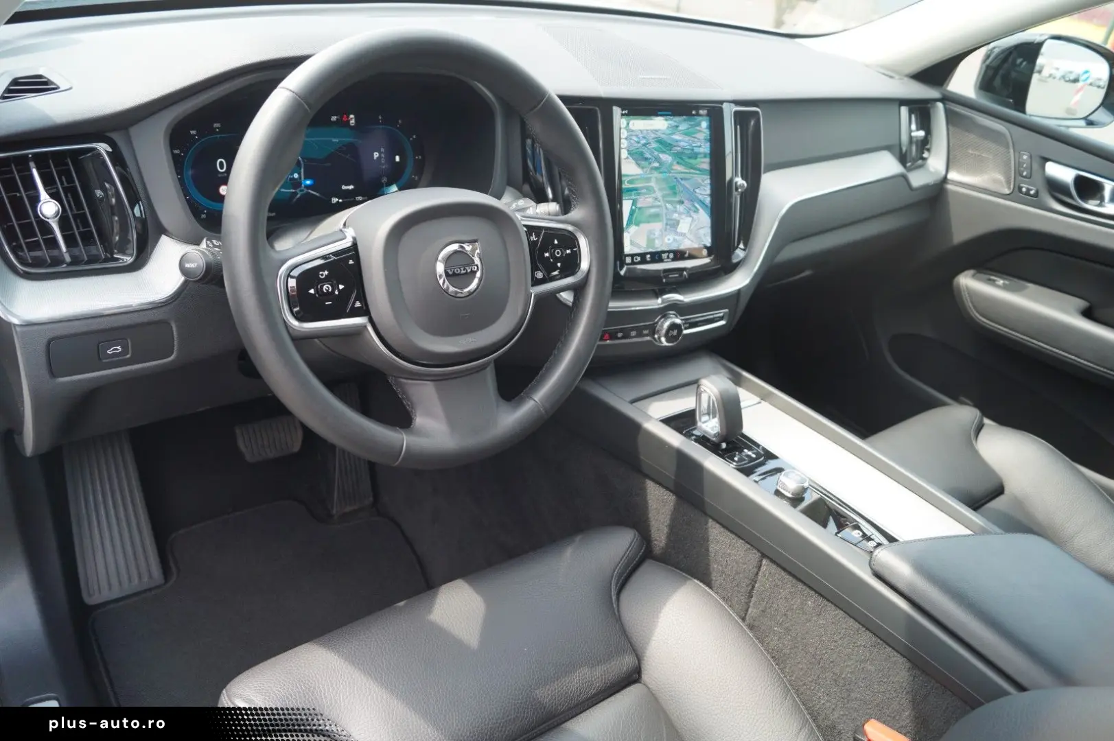 VOLVO XC60 Plus Dark AWD  Kamera LED Lane ACC H&K SHZ