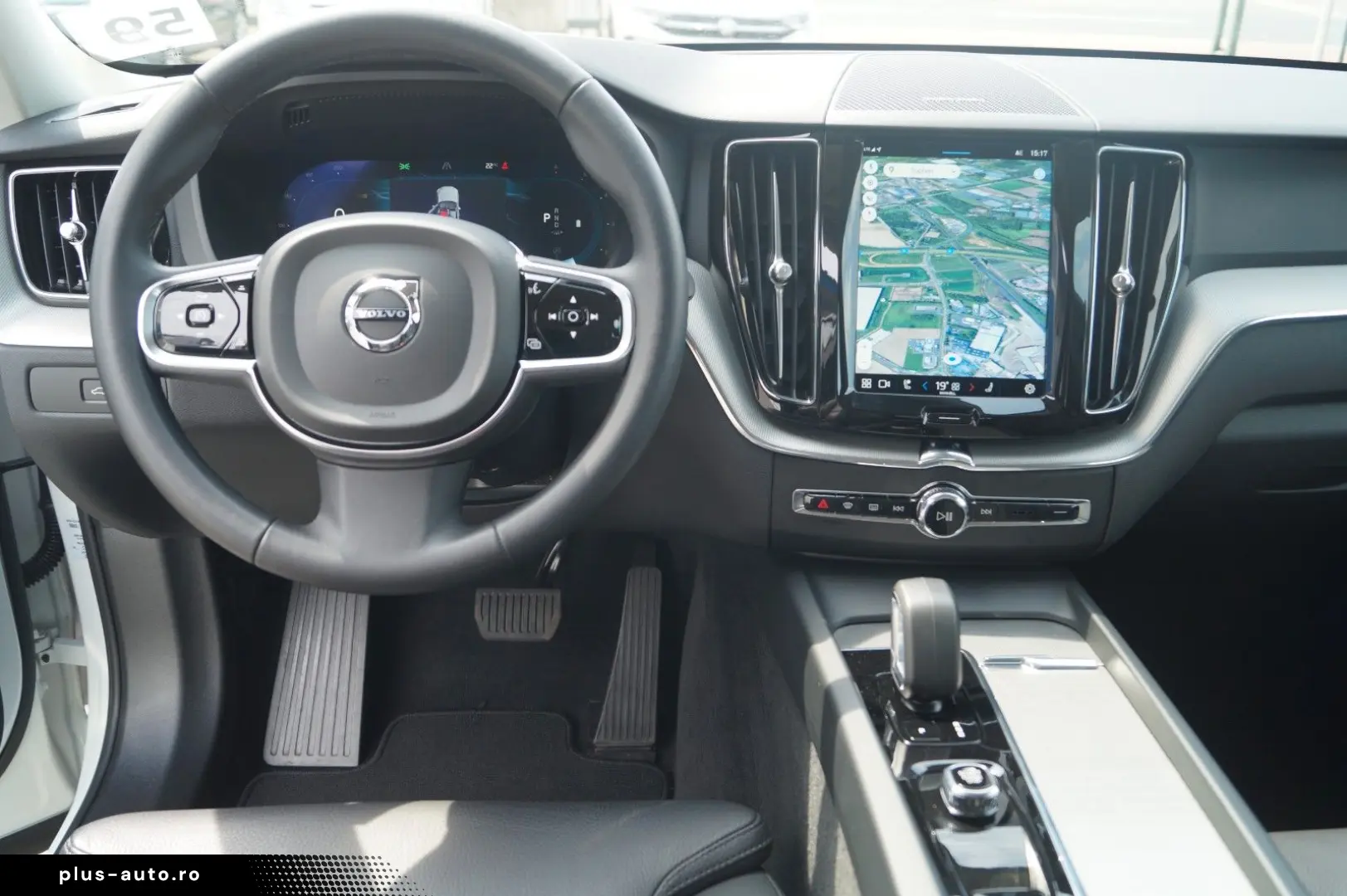 VOLVO XC60 Plus Dark AWD  Kamera LED Lane ACC H&K SHZ