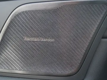 VOLVO XC60 Plus Dark AWD  Kamera LED Lane ACC H&K SHZ