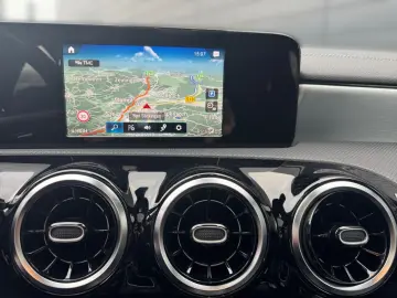 MERCEDES-BENZ CLA 250 e AMG