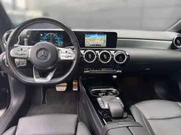 MERCEDES-BENZ CLA 250 e AMG