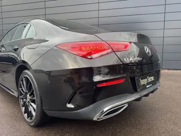 MERCEDES-BENZ CLA 250 e AMG