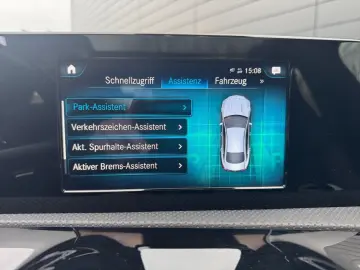 MERCEDES-BENZ CLA 250 e AMG