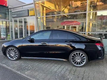 MERCEDES-BENZ CLA 200 AMG-Line