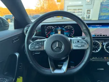 MERCEDES-BENZ CLA 200 AMG-Line