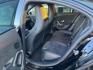 MERCEDES-BENZ CLA 200 AMG-Line