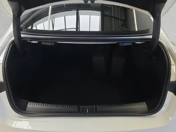 MERCEDES-BENZ CLA 250 e Coupé AMG