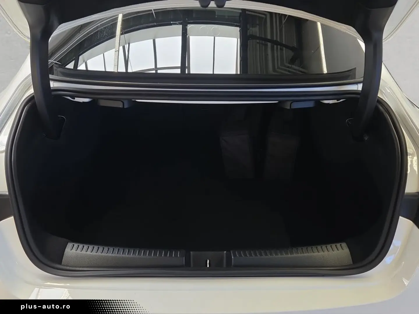 MERCEDES-BENZ CLA 250 e Coupé AMG