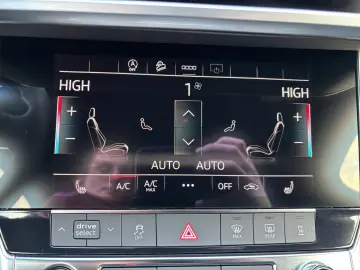 AUDI A6 Allroad quattro 2.0 TDI STANDHEIZUNG LED KAME