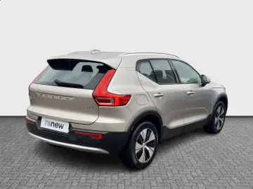 VOLVO XC40 2.0 B3 MHEV Core DCT
