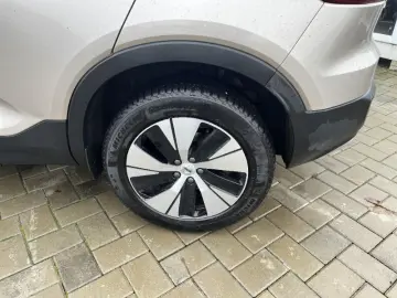 VOLVO XC40 2.0 B3 MHEV Core DCT