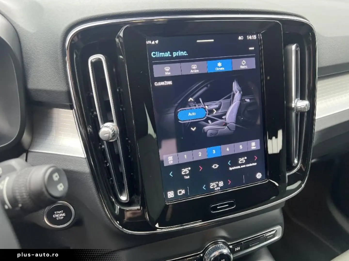 VOLVO XC40 2.0 B3 MHEV Core DCT