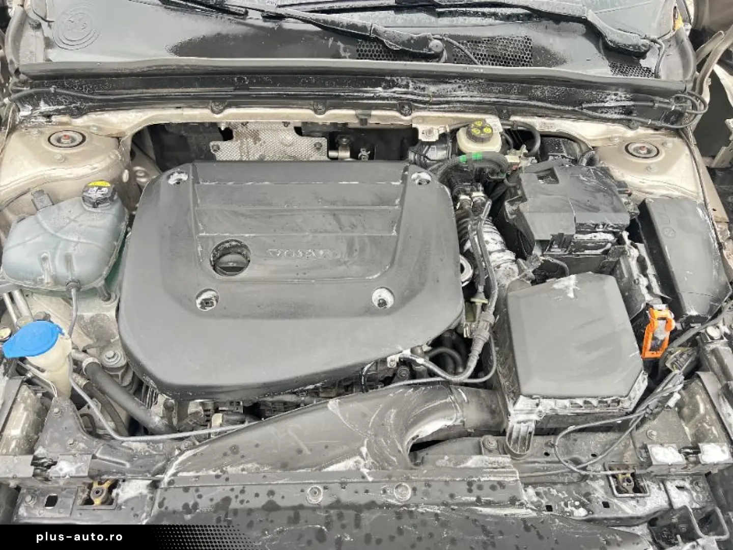 VOLVO XC40 2.0 B3 MHEV Core DCT